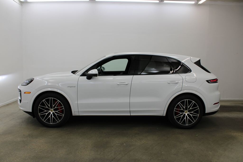 Used 2024 Porsche Cayenne E-Hybrid S SUV