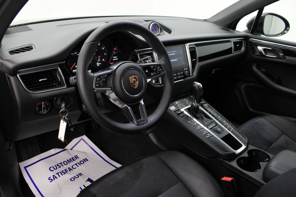 Used 2018 Porsche Macan SUV