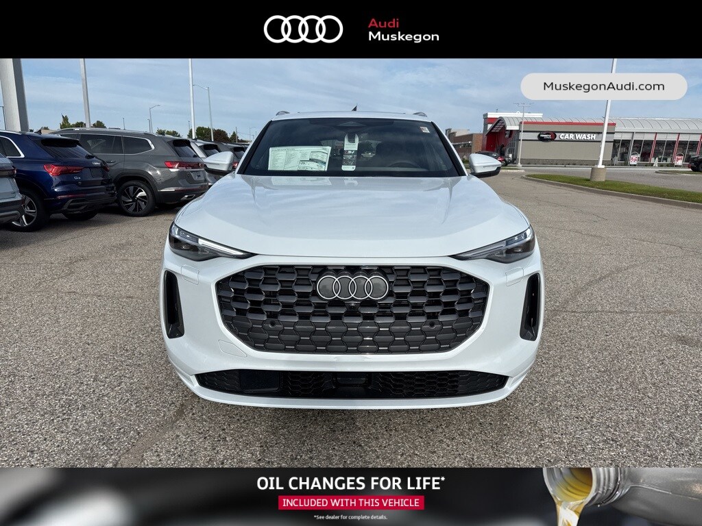 2025 Audi Q5 2.0T Premium Plus photo 2