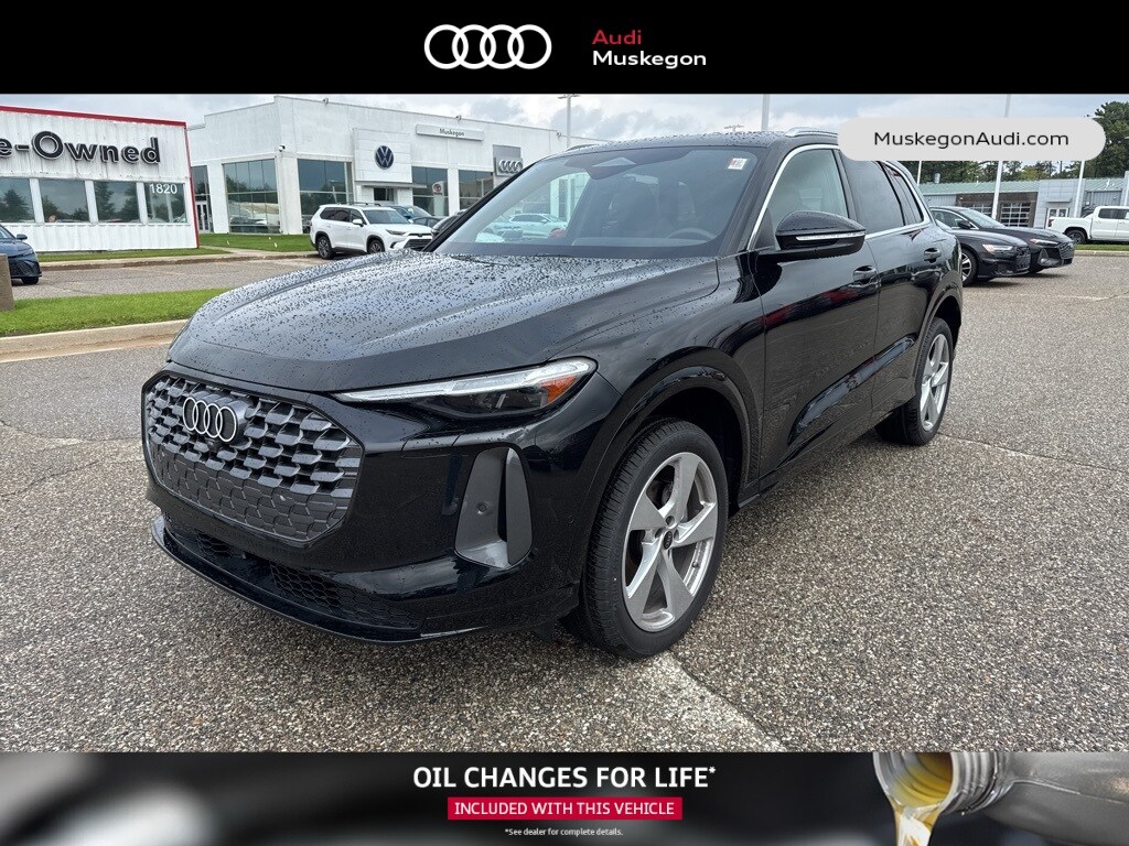 2025 Audi Q5 2.0T Premium Plus photo 3