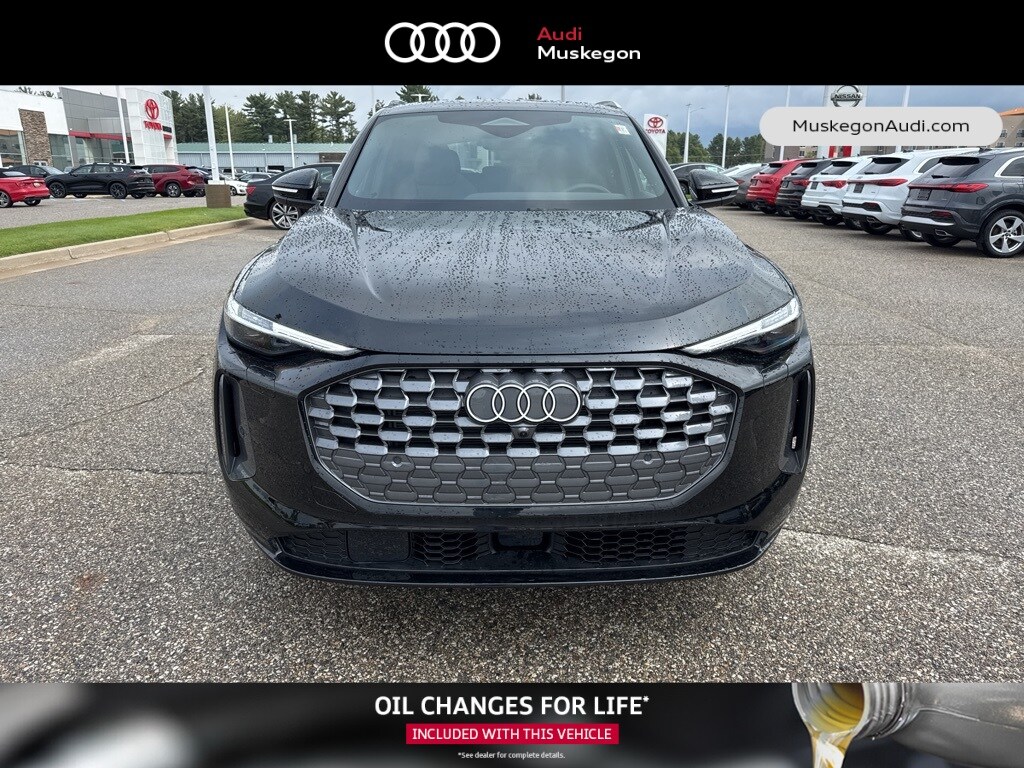 2025 Audi Q5 2.0T Premium Plus photo 2