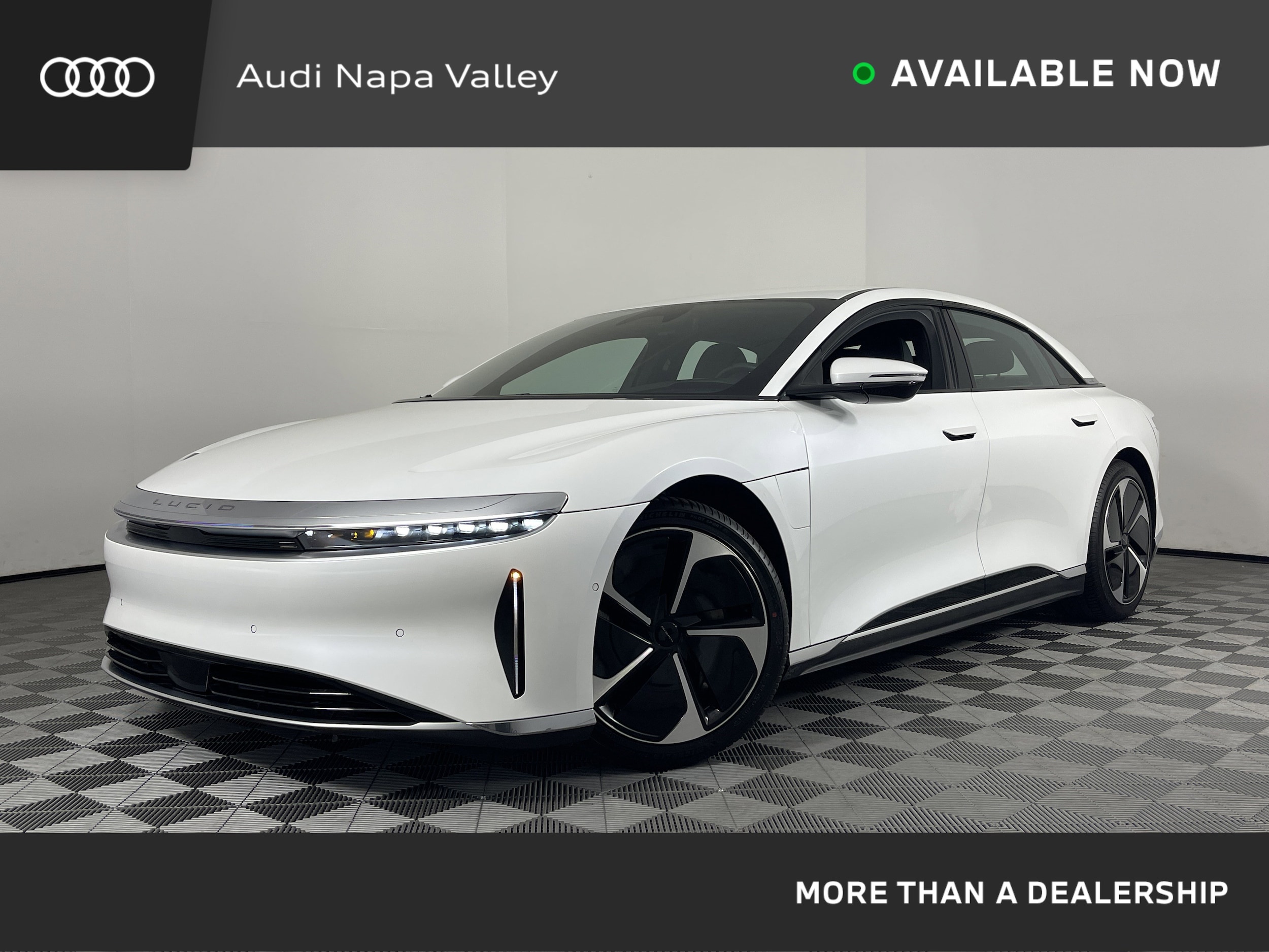 2023 Lucid Air Pure's photo