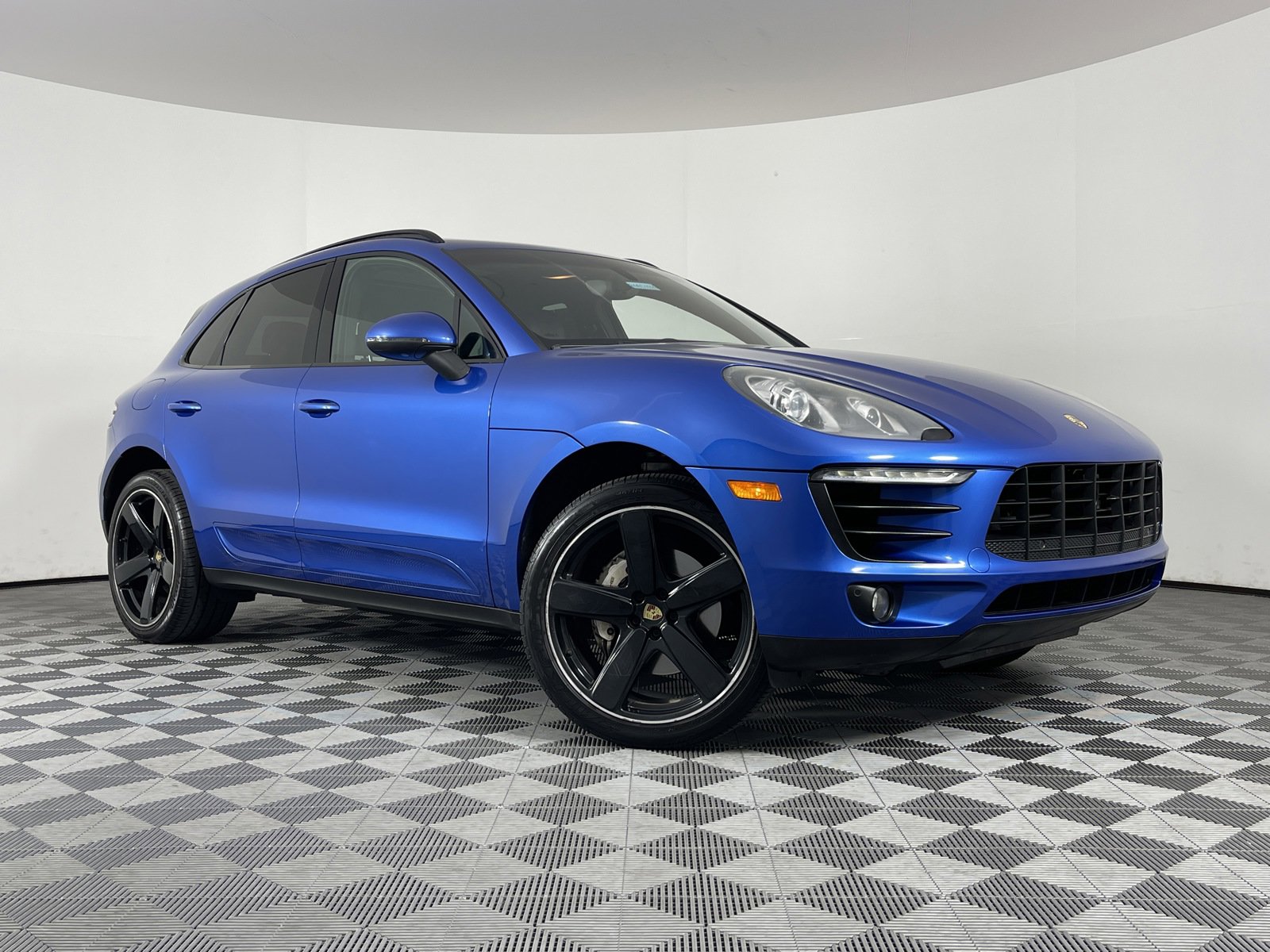 Used 2016 Porsche Macan S with VIN WP1AB2A57GLB49422 for sale in Fairfield, CA