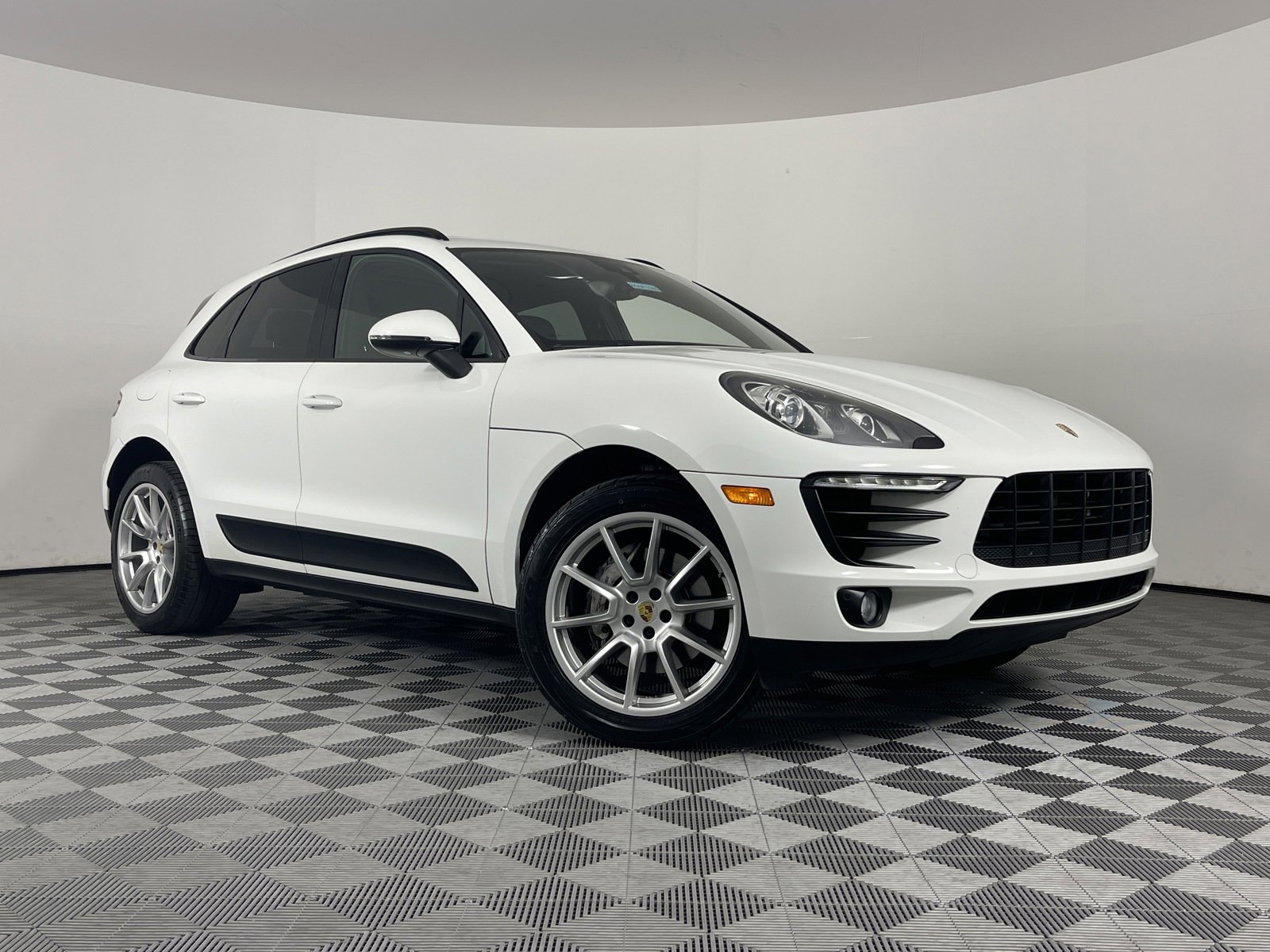 Used 2017 Porsche Macan S with VIN WP1AB2A54HLB20820 for sale in Fairfield, CA