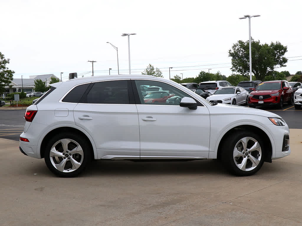 2021 Audi Q5 Premium Plus photo 2