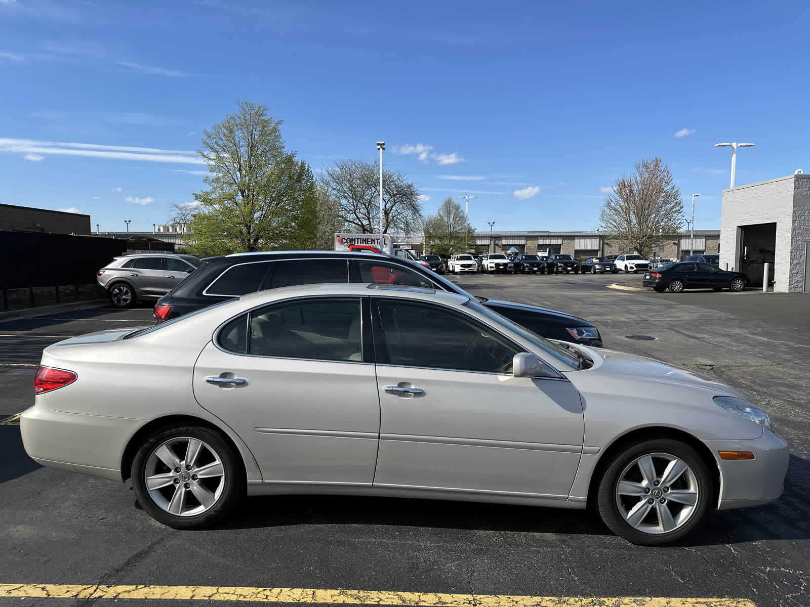 Used 2005 Lexus ES 330 with VIN JTHBA30G855115314 for sale in Naperville, IL