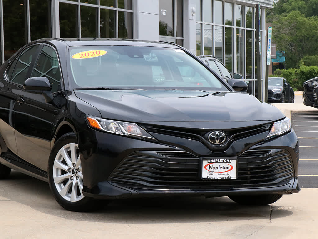2020 Toyota Camry LE photo 4