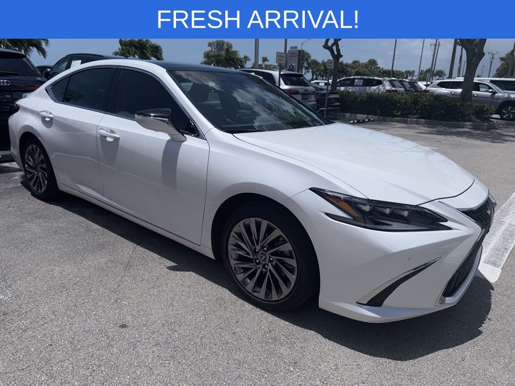 2024 Lexus ES 350 350 Ultra Luxury's photo