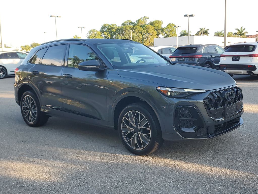 2026 Audi Q5 Premium Plus quattro's photo