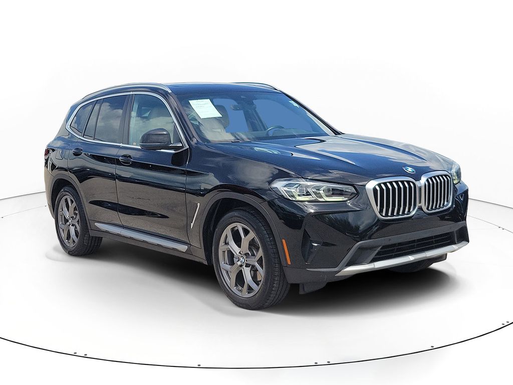 2022 BMW X3 sDrive30i's photo