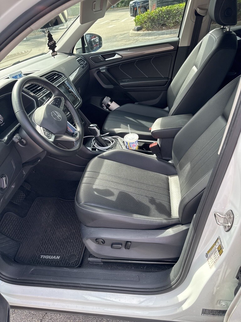 2024 Volkswagen Tiguan SE Wolfsburg Edition photo 2