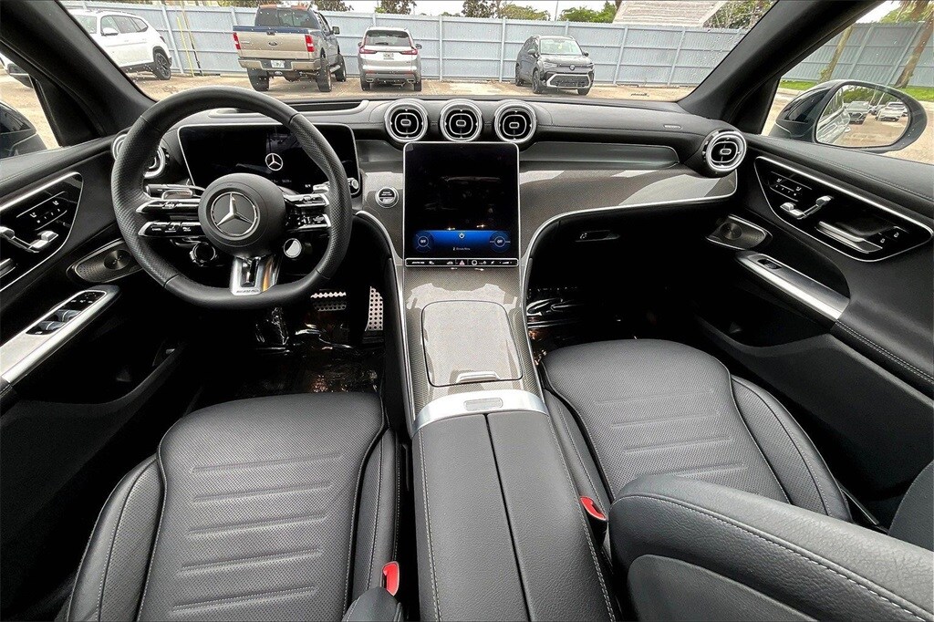 2024 Mercedes Benz GLC AMG 43 4MATIC photo 2
