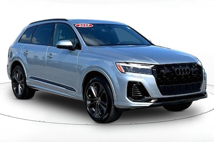 2025 Audi Q7 55 Premium Plus SUV