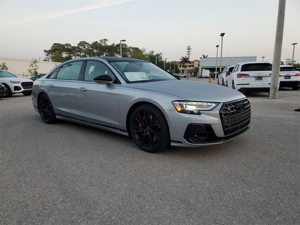 2025 Audi S8 4.0T photo 2