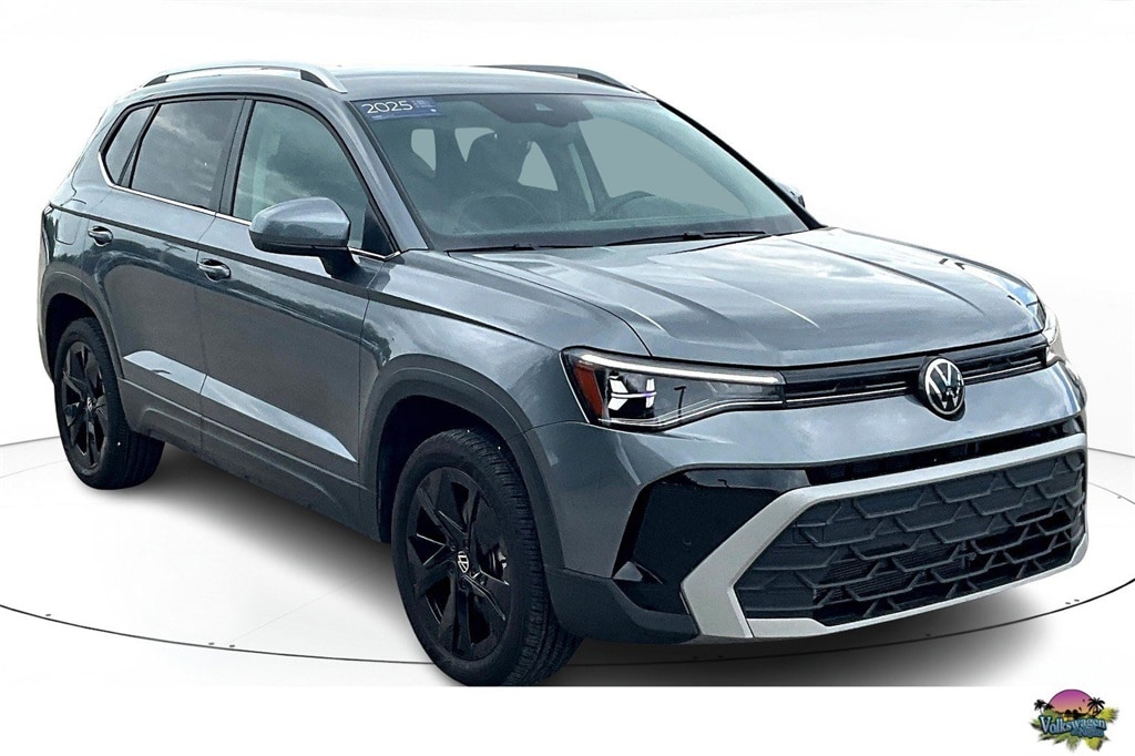 Used 2025 Volkswagen Taos 1.5T SE SUV