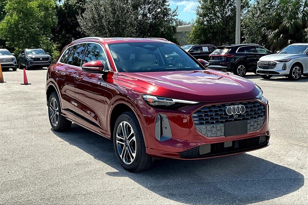 2025 Audi Q5 Premium Plus photo 2