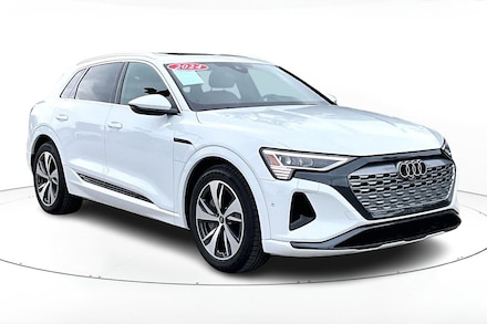 2024 Audi Q8 e-tron Premium Plus SUV