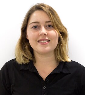 Staff member Lauren Hoppe from ID_07ea5d8af53a