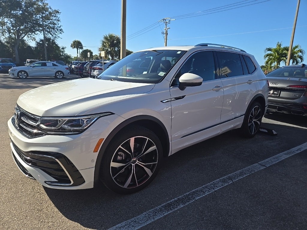 Certified 2022 Volkswagen Tiguan 2.0T SEL R-Line SUV