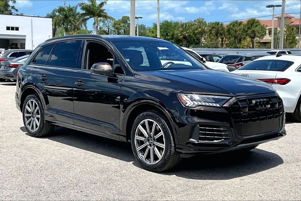 Certified 2023 Audi Q7 45 Premium Plus SUV