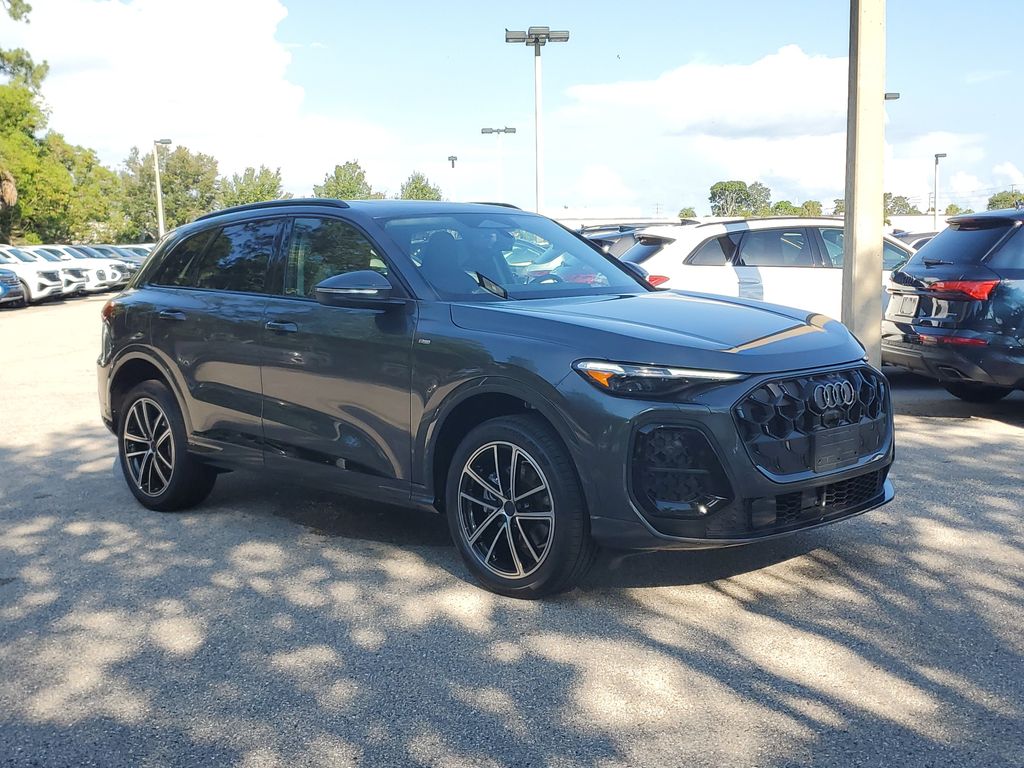 2026 Audi Q5 Premium Plus quattro's photo