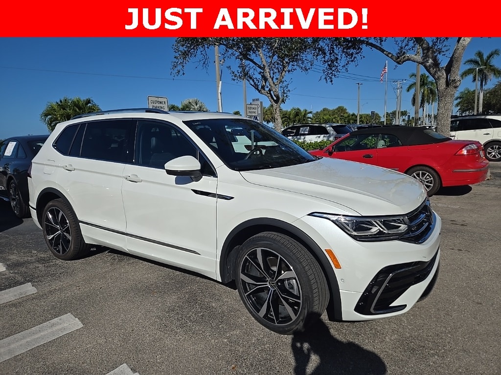 Certified 2022 Volkswagen Tiguan 2.0T SEL R-Line SUV
