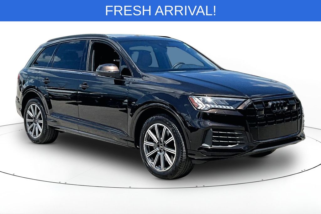 2023 Audi Q7 45 Premium Plus quattro Tiptronic's photo