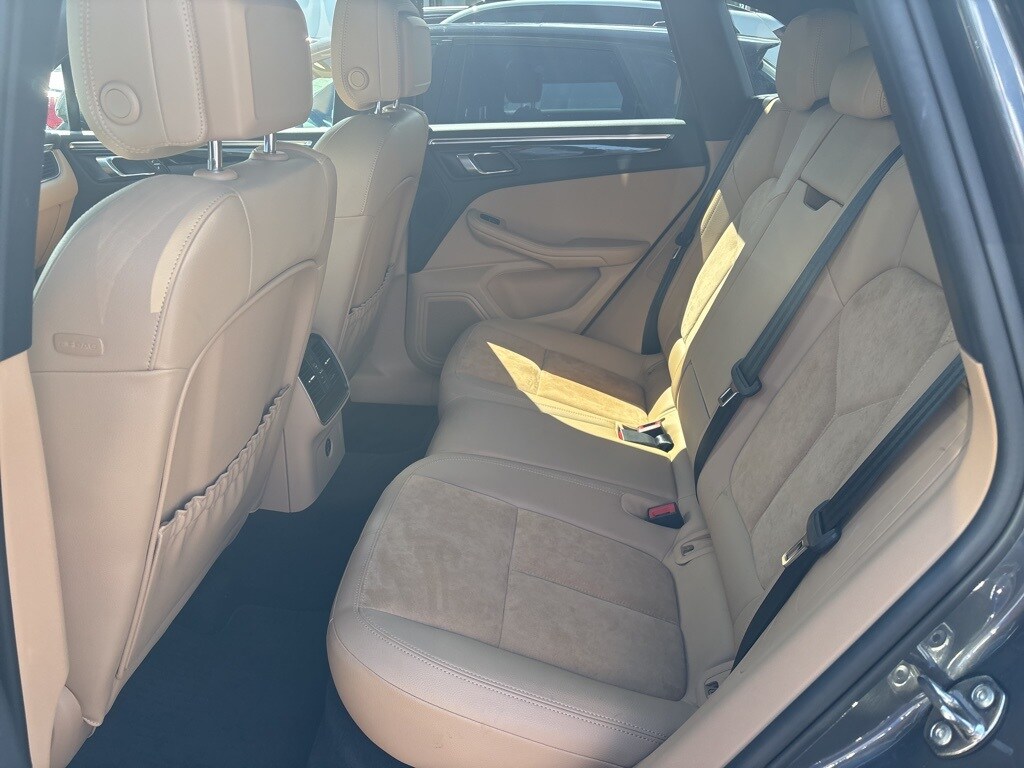 2018 Porsche Macan Base photo 4