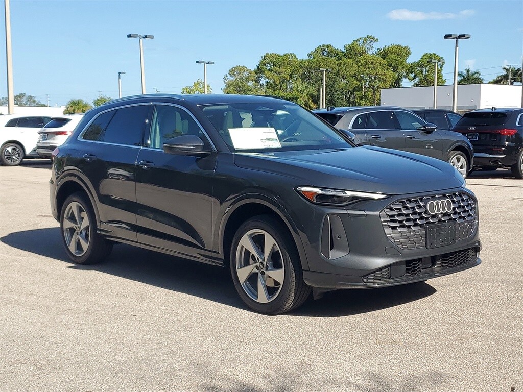 2025 Audi Q5 2.0T Premium Plus photo 2