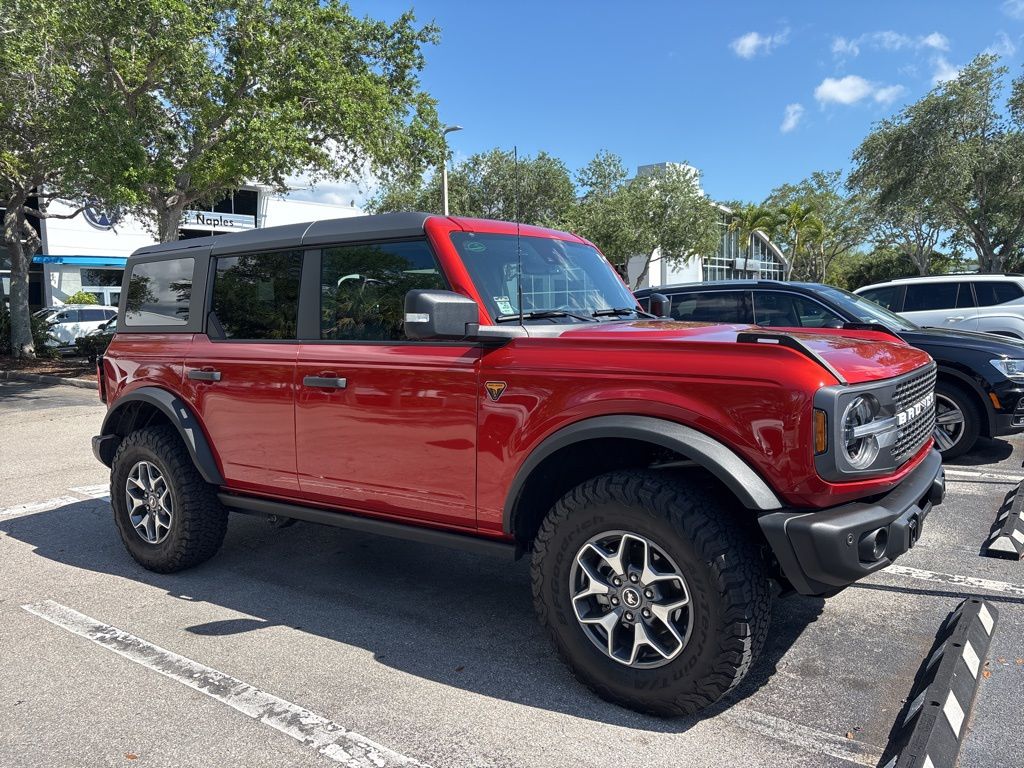 2023 Ford Bronco 4-Door Badlands