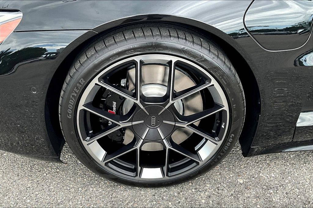 2026 Audi RS e-tron GT Performance Base - Photo 13