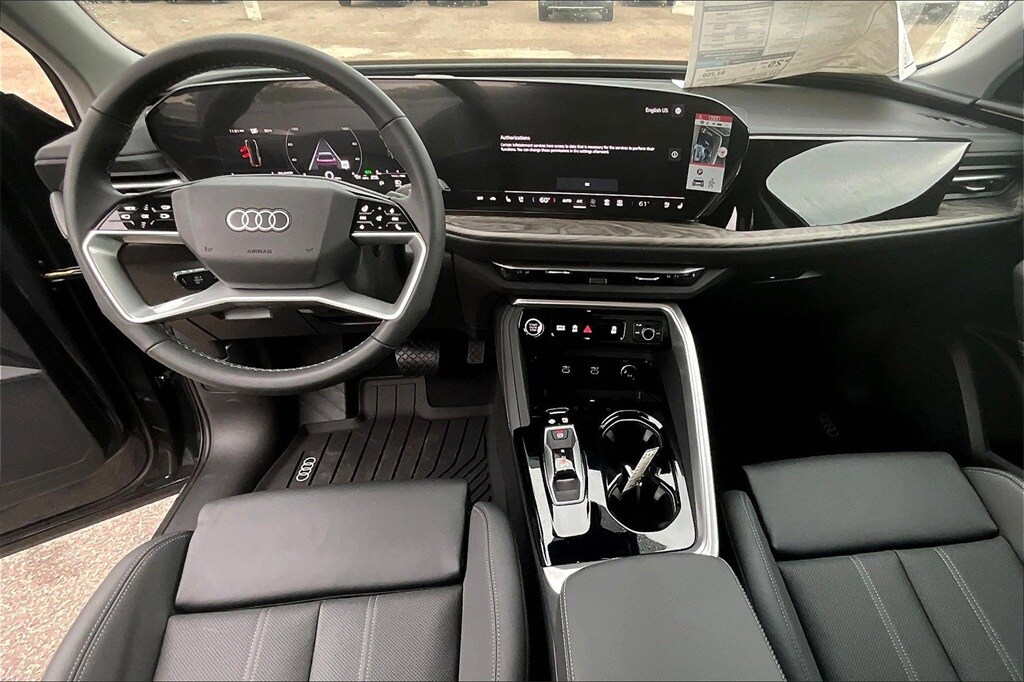 2025 Audi Q5 2.0T Premium Plus photo 3