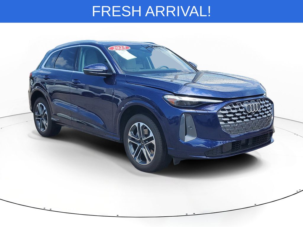 2025 Audi Q5 Premium Plus quattro's photo