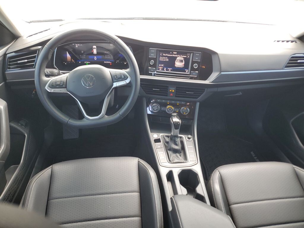 Certified 2023 Volkswagen Jetta 1.5T SE Sedan