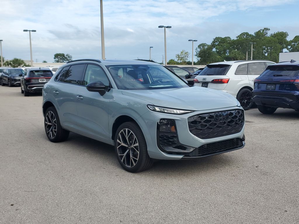 2026 Audi Q3 S line quattro's photo