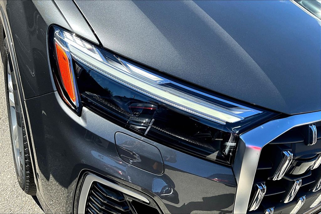 2026 Audi Q7 Premium Plus - Photo 12