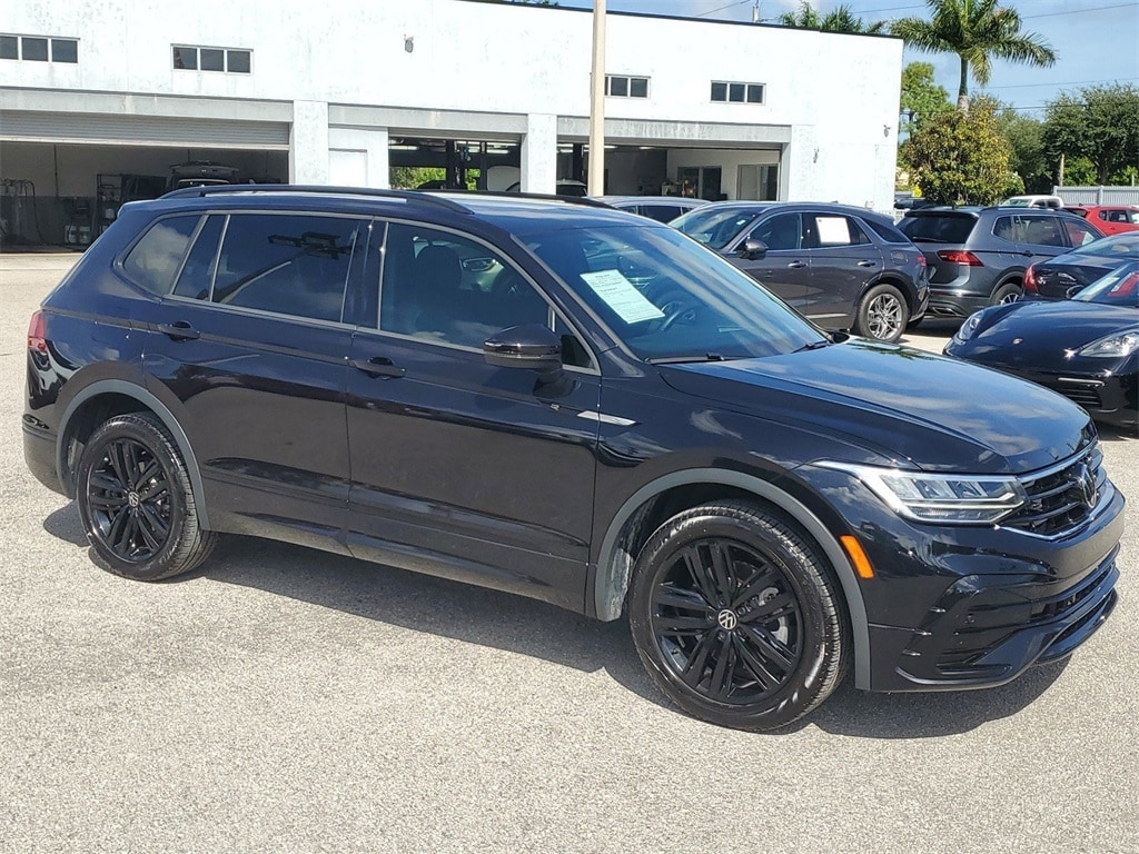 Used 2022 Volkswagen Tiguan SE R-LINE BLACK with VIN 3VVCB7AX8NM079290 for sale in Naples, FL