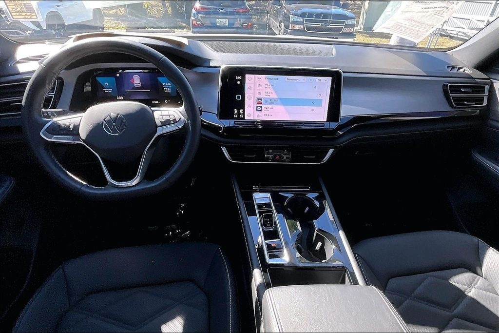 Certified 2024 Volkswagen Atlas Cross Sport 2.0T SE w/Technology SUV