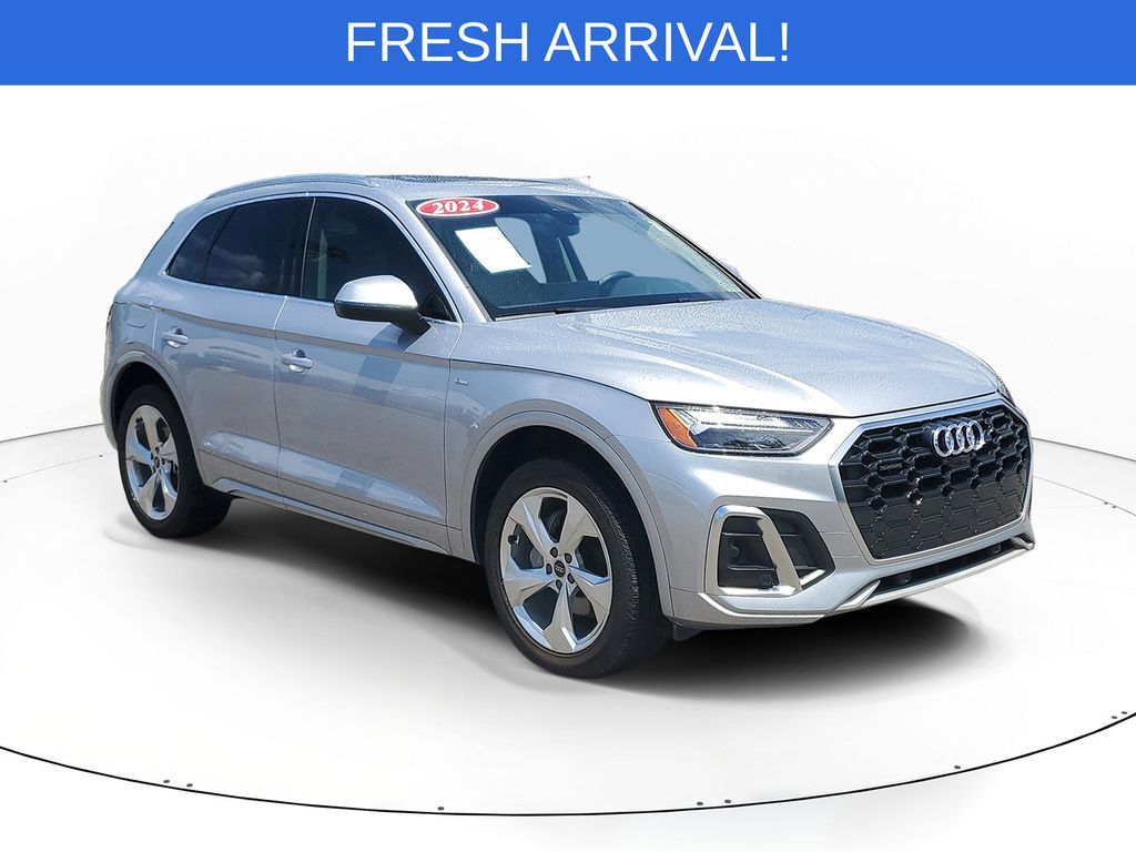 2024 Audi Q5 45 Premium Plus's photo