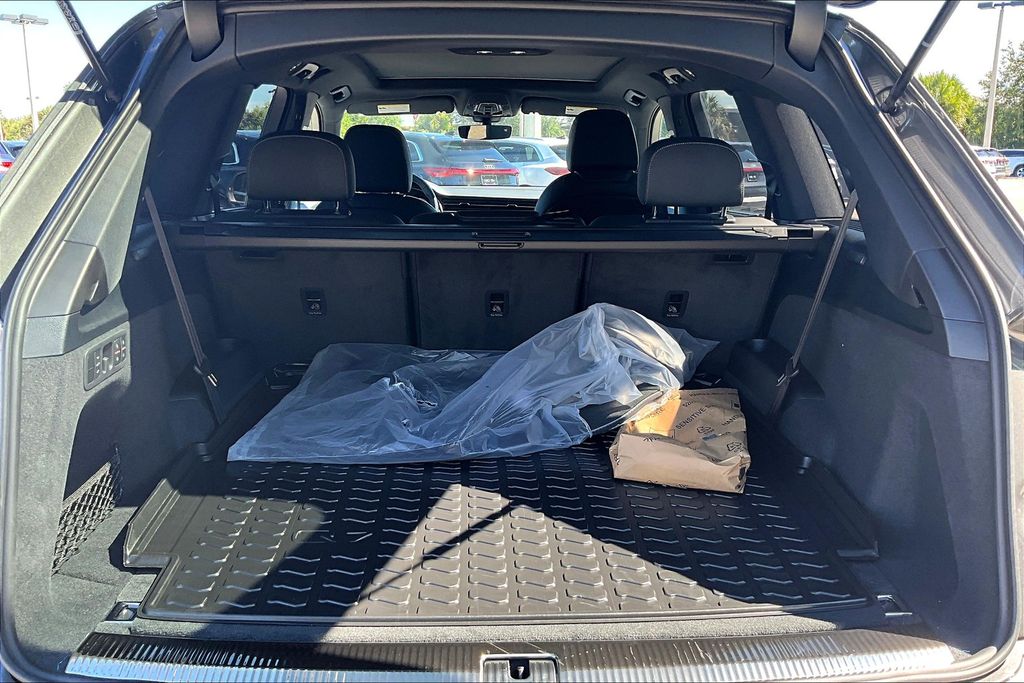 2026 Audi Q7 Premium Plus - Photo 15