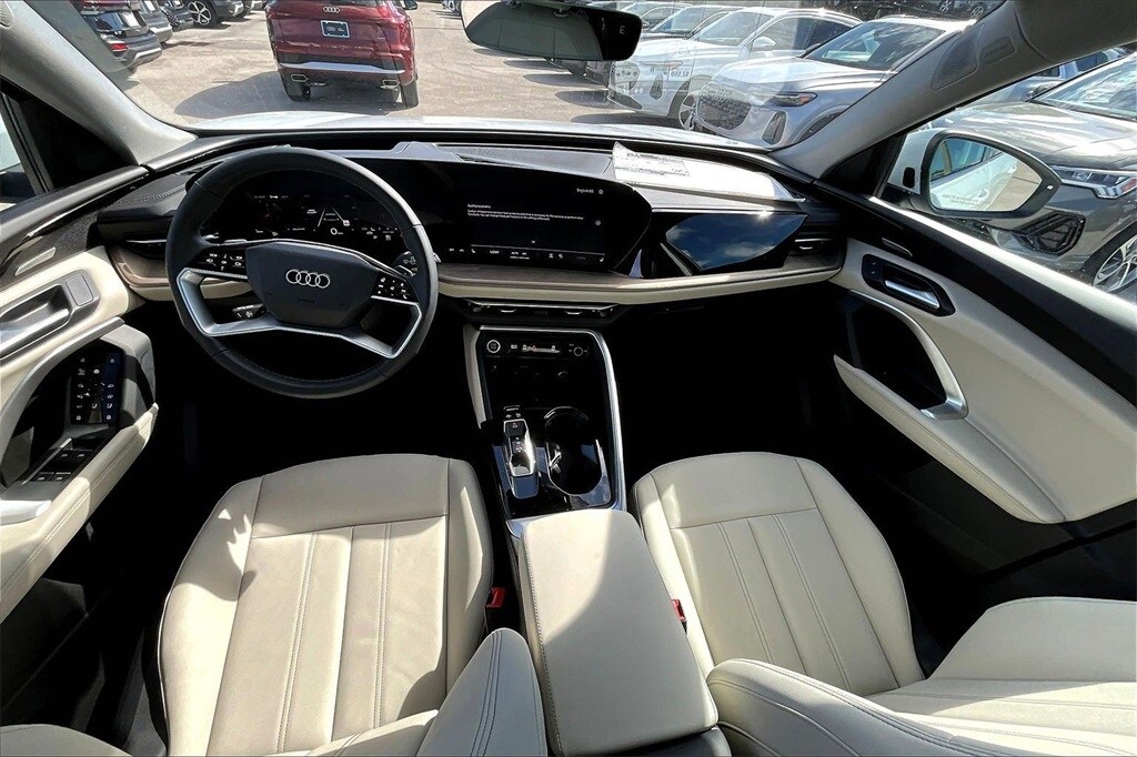 2025 Audi Q5 2.0T Premium Plus photo 2