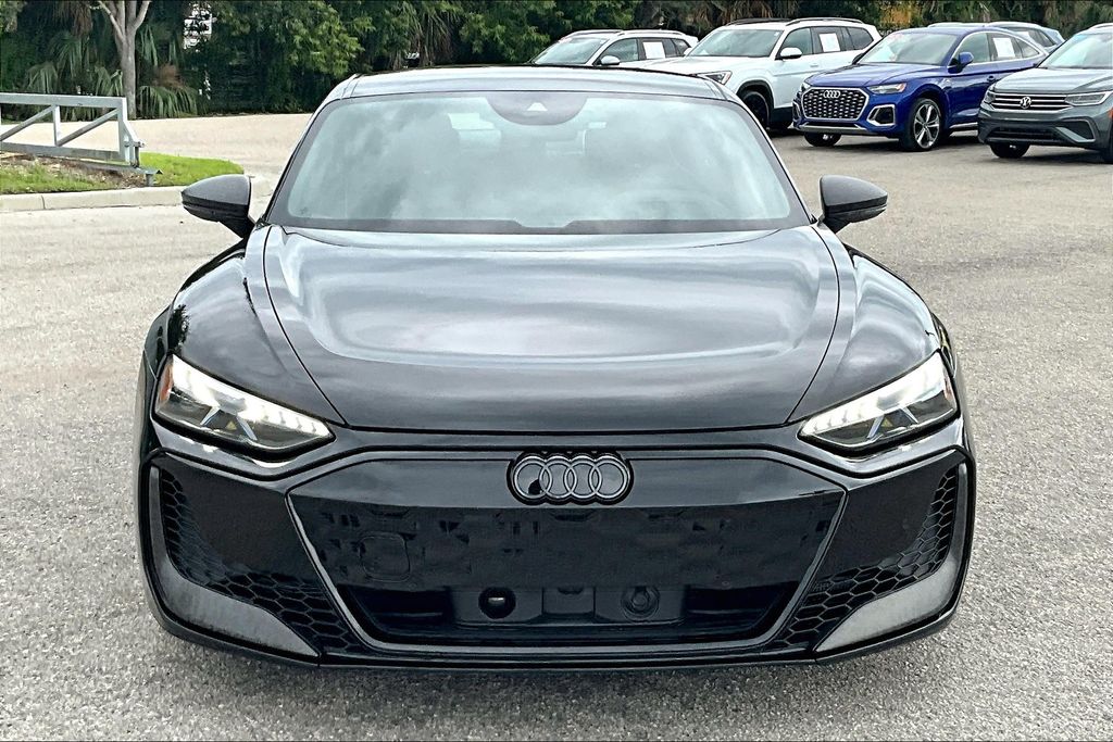 2026 Audi RS e-tron GT Performance Base - Photo 10