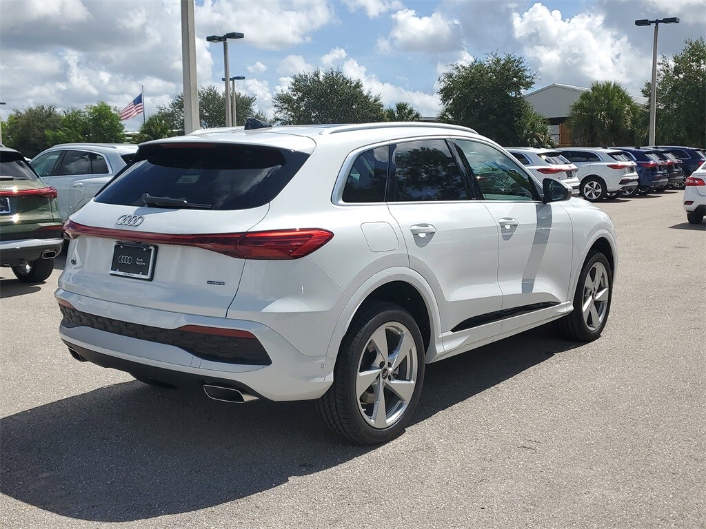 2025 Audi Q5 2.0T Premium Plus photo 4