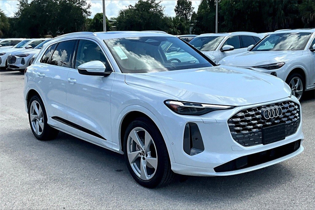 2025 Audi Q5 2.0T Prestige photo 2