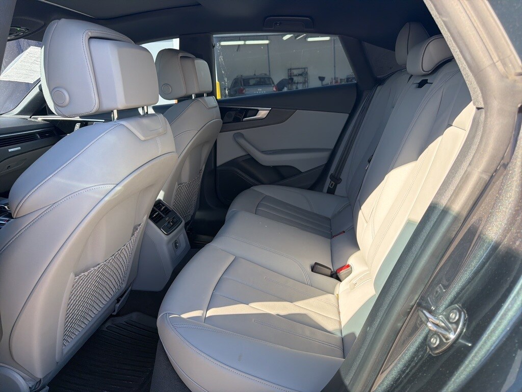 2023 Audi A5 45 S line Premium photo 3