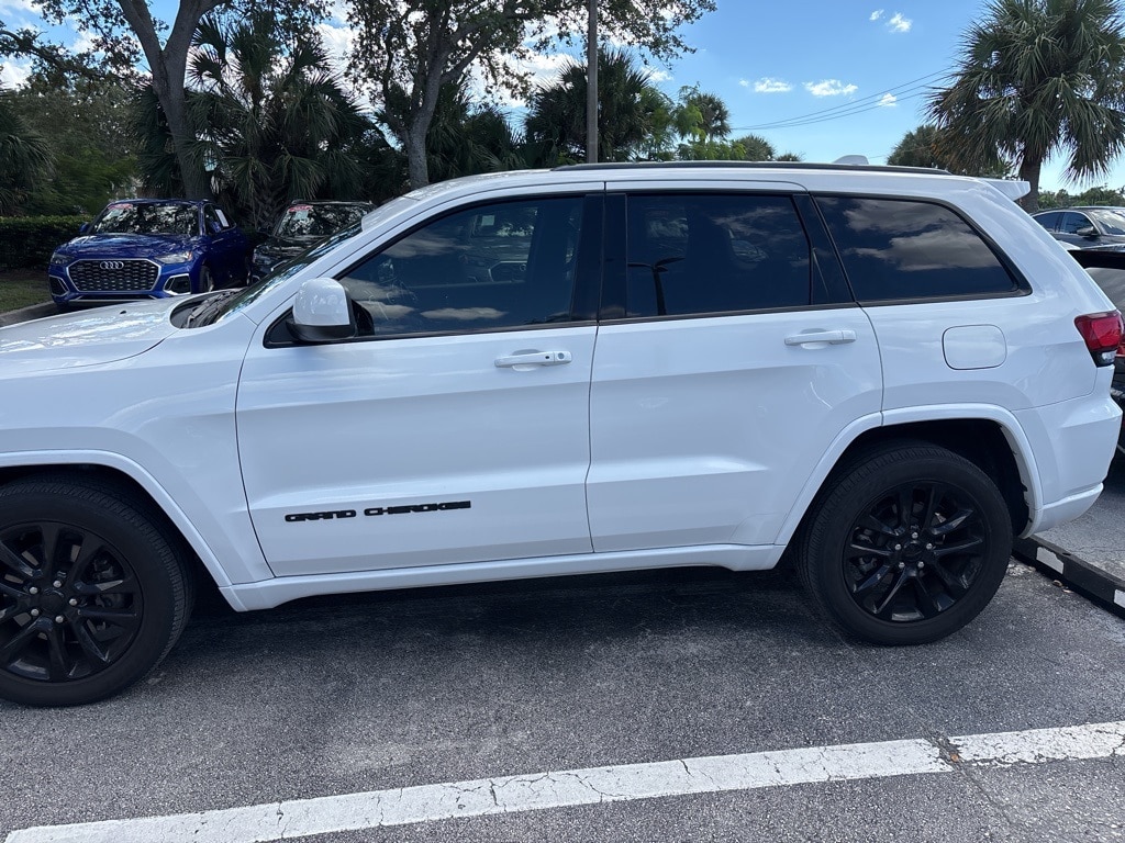 Used 2021 Jeep Grand Cherokee Laredo X SUV