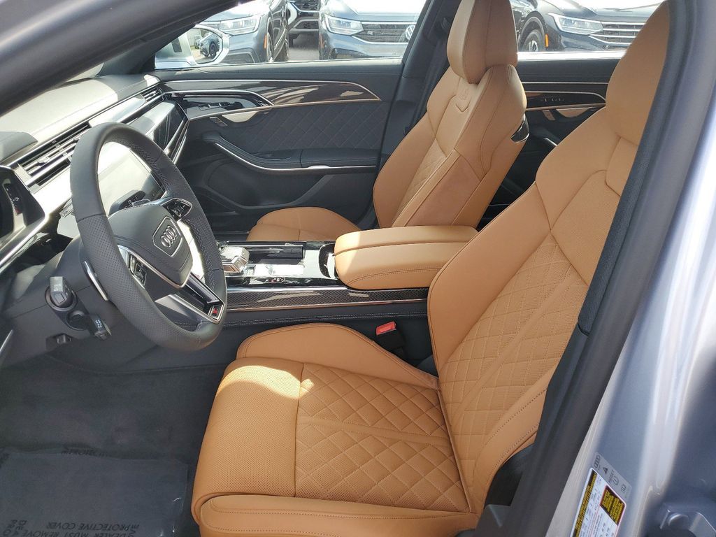 2025 Audi S8 Base - Photo 26