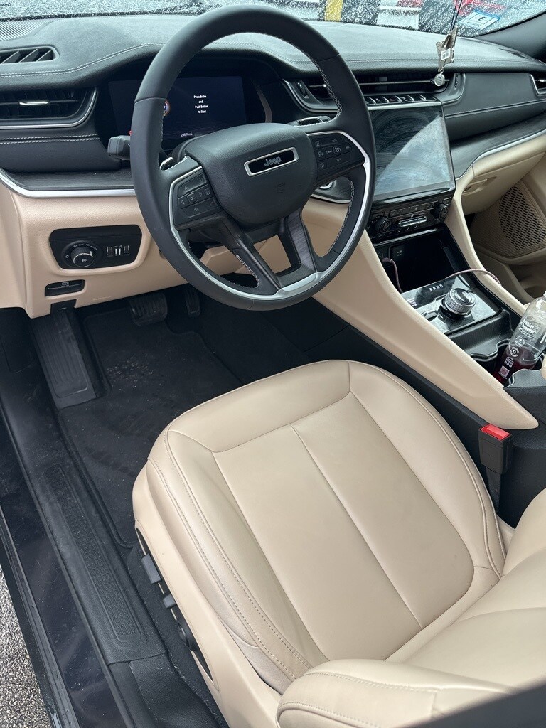 2024 Jeep Grand Cherokee Limited photo 3