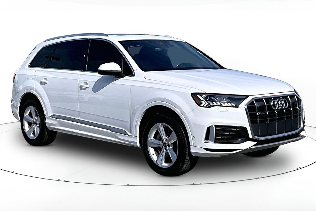 2023 Audi Q7 45 Premium Plus quattro Tiptronic's photo