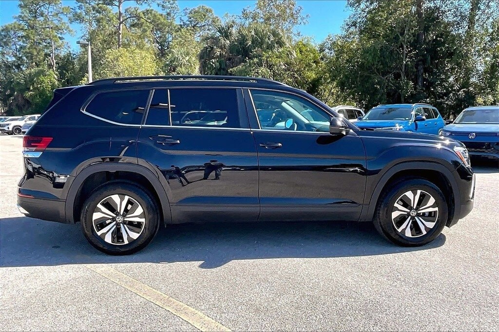 Certified 2025 Volkswagen Atlas 2.0T SE SUV
